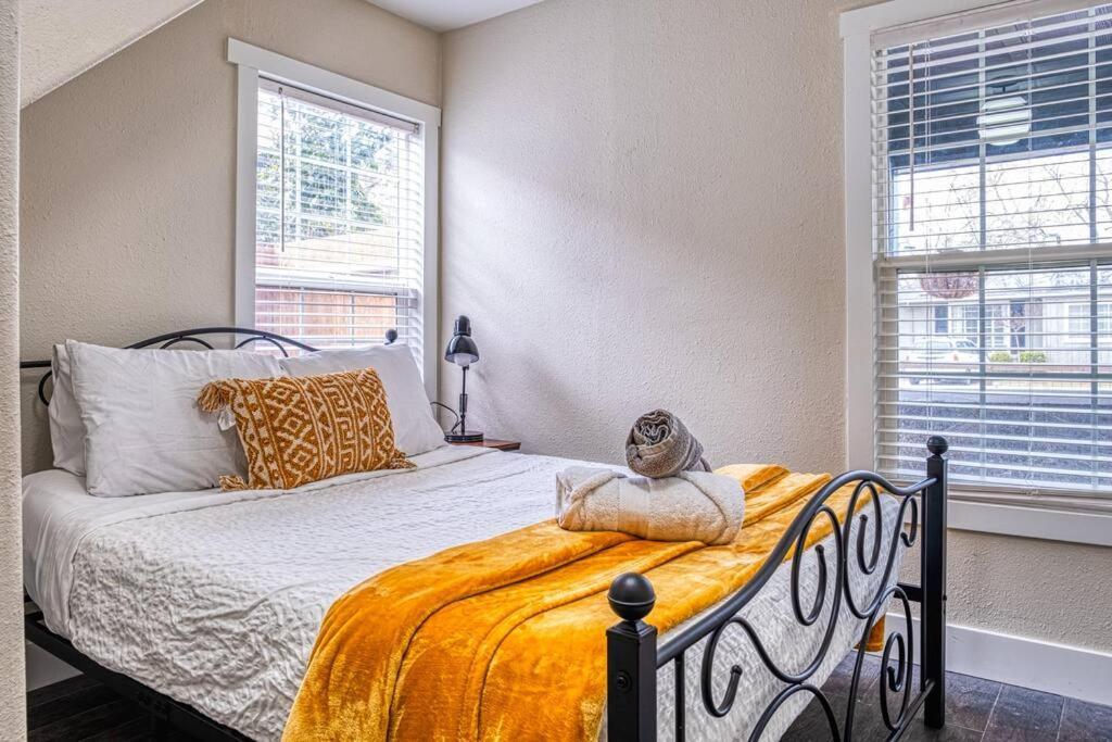 Villa 4Br Victorian Walk To Uc Davis & Shriner Med Cen Sacramento Esterno foto