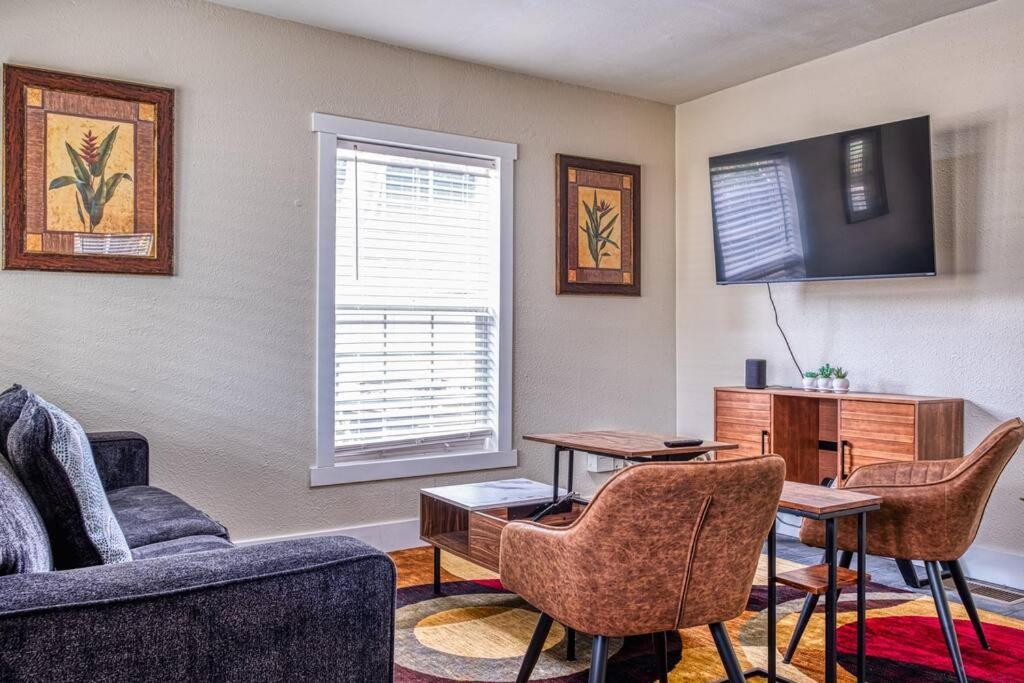 Villa 4Br Victorian Walk To Uc Davis & Shriner Med Cen Sacramento Esterno foto