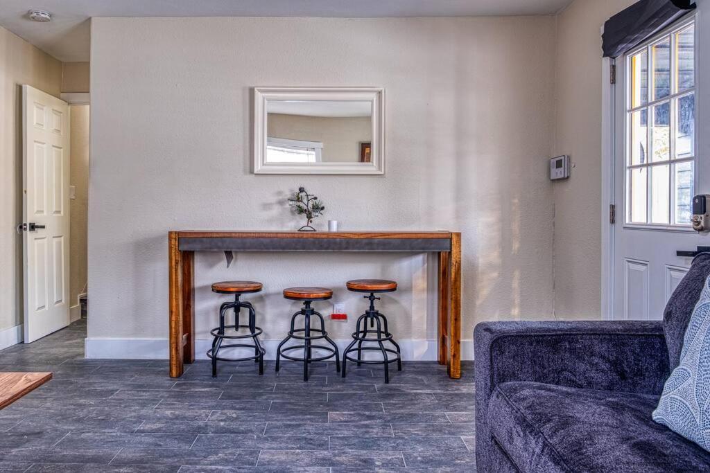 Villa 4Br Victorian Walk To Uc Davis & Shriner Med Cen Sacramento Esterno foto