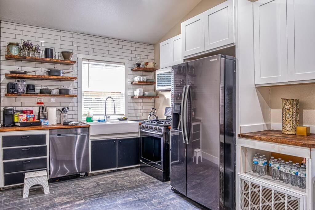 Villa 4Br Victorian Walk To Uc Davis & Shriner Med Cen Sacramento Esterno foto