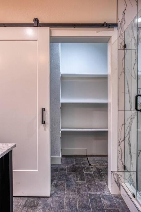Villa 4Br Victorian Walk To Uc Davis & Shriner Med Cen Sacramento Esterno foto