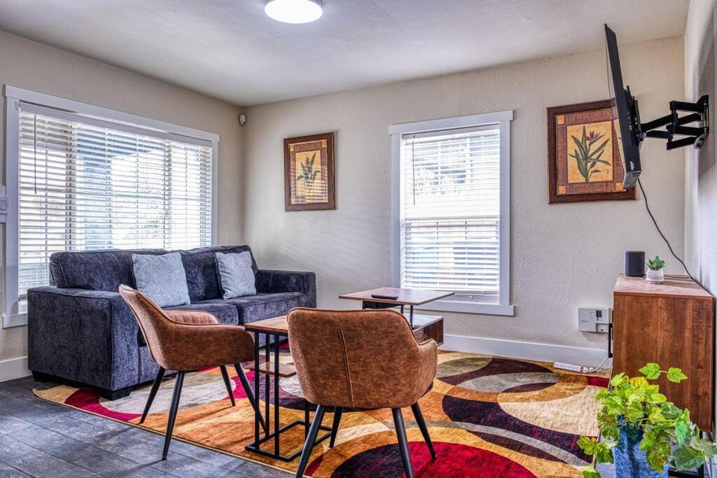 Villa 4Br Victorian Walk To Uc Davis & Shriner Med Cen Sacramento Esterno foto